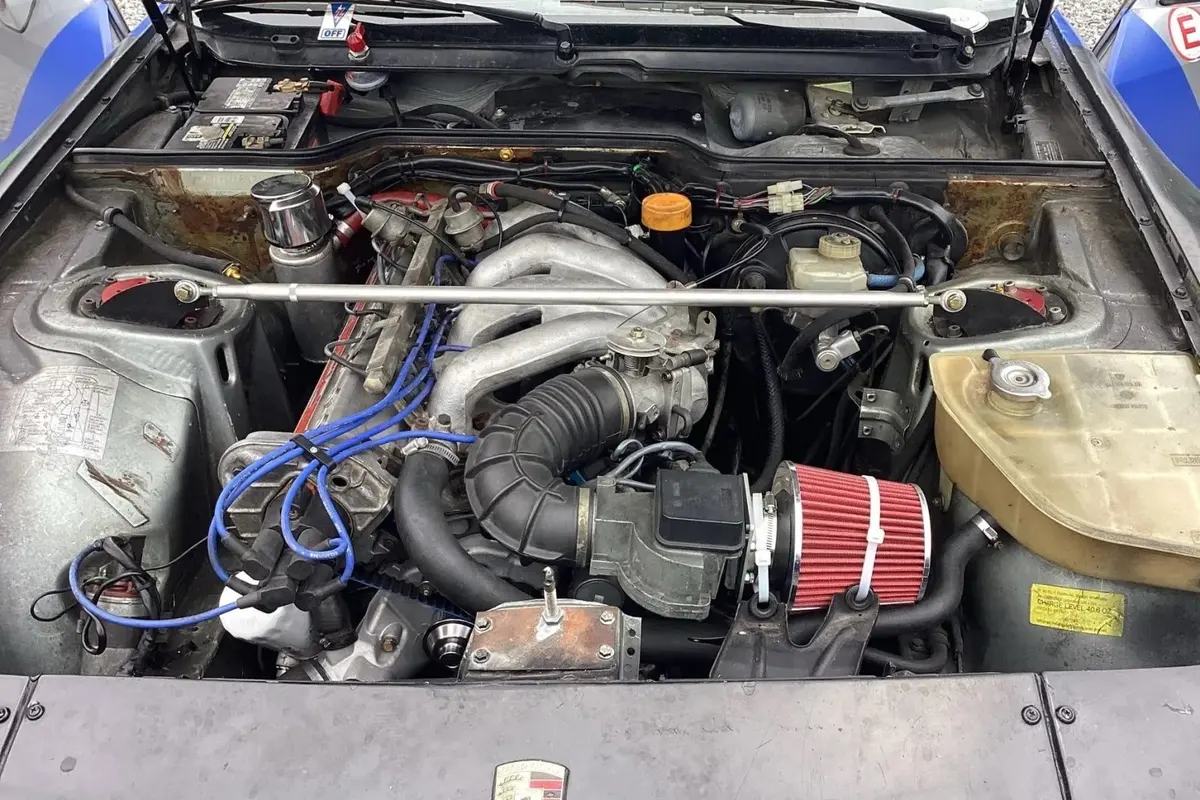 1985 PORSCHE 944 RACE CAR — photo 6