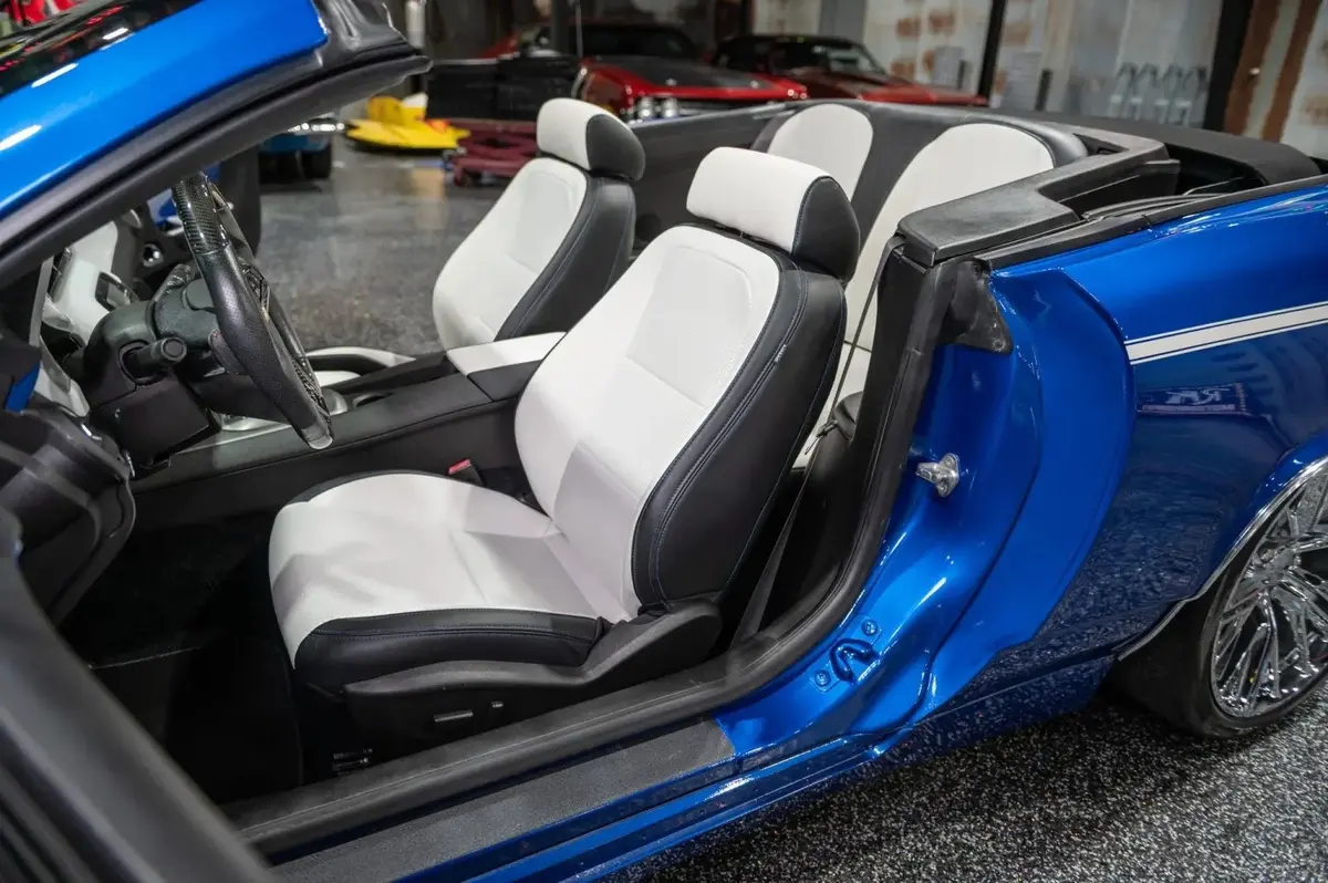 2012 Chevrolet Camaro 2SS Convertible — photo 4