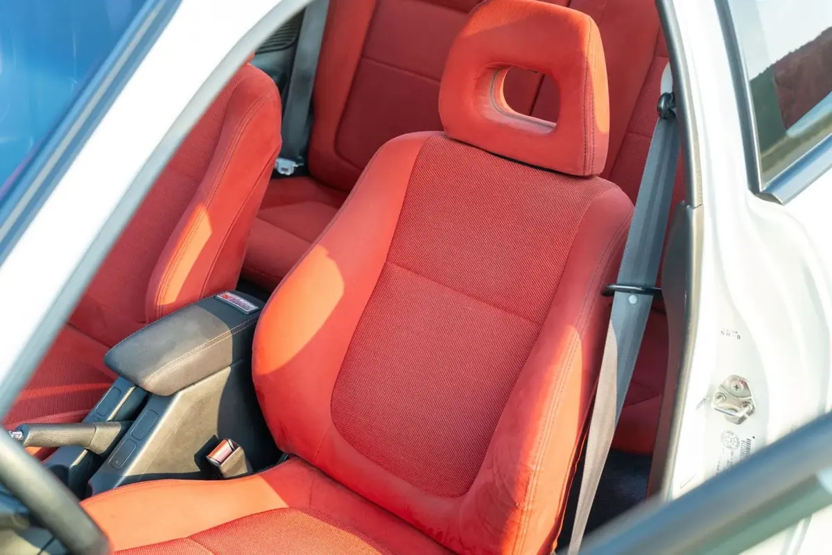 2001 Acura Integra Type R — photo 4