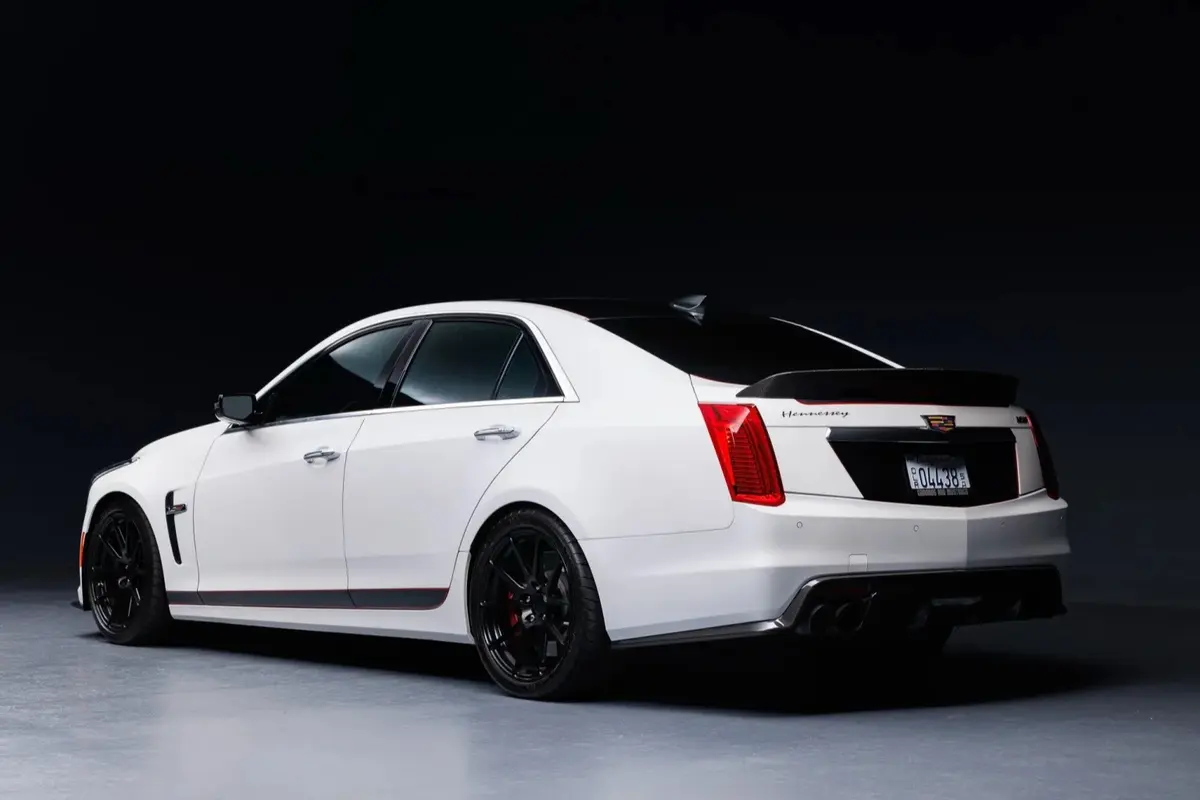 2017 Cadillac CTS V Hennessey HPE800 — photo 2