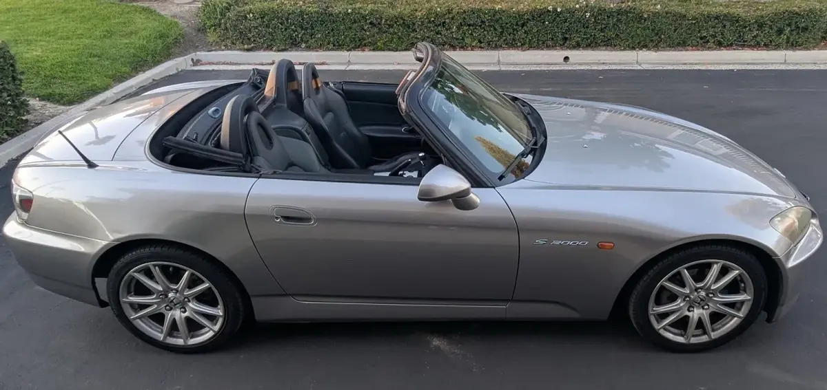 2004 Honda S2000 AP2 — photo 3