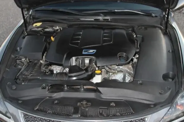 12,800 MILE LEXUS IS F — photo 6